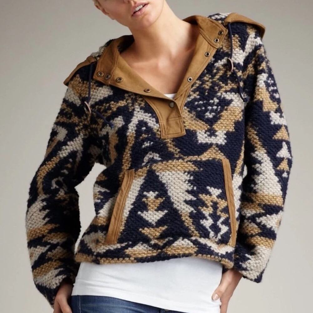 Elizabeth And James Textile Blue Knit Dakota Pullover hoodie XS/S
